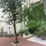 Tres Bel Appartement Montmartre